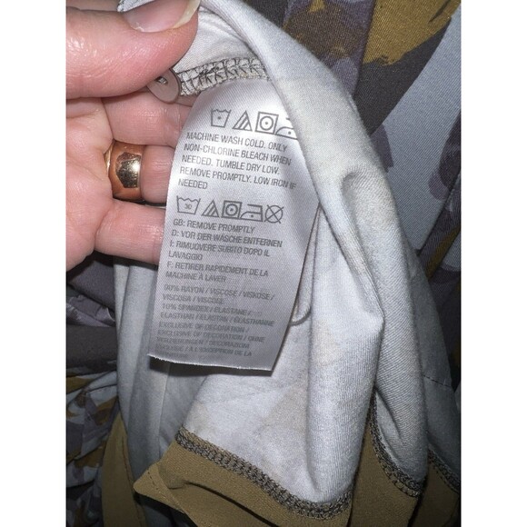 LOGO By Lori Goldstein Top Large Multicolor Boho camo Button Cardigan Tunic - Picture 9 of 11